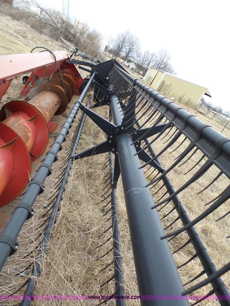 image for item J7678 1979 International 1440 combine