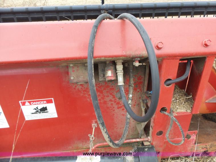 image for item J7678 1979 International 1440 combine