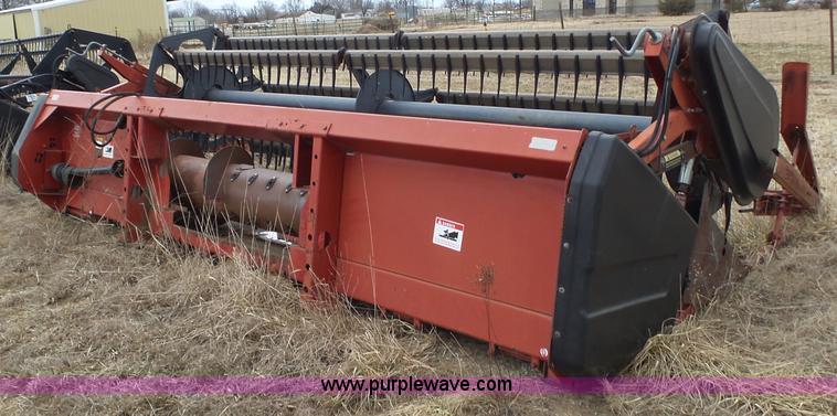 image for item J7678 1979 International 1440 combine