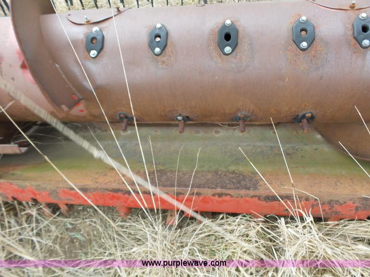 image for item J7678 1979 International 1440 combine