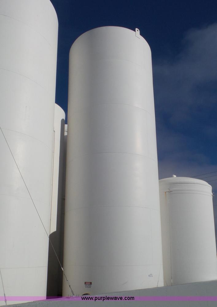 image for item J8437 Tank