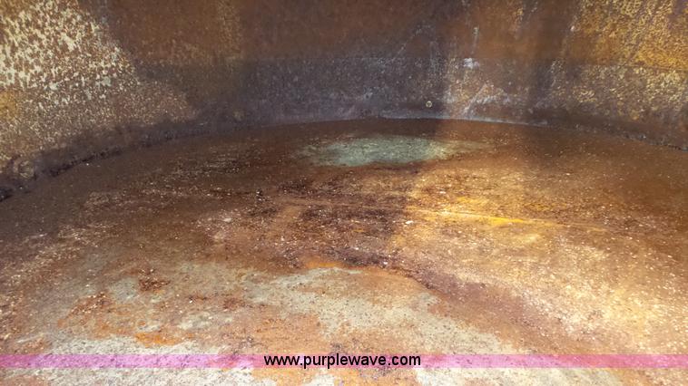 image for item J8437 Tank