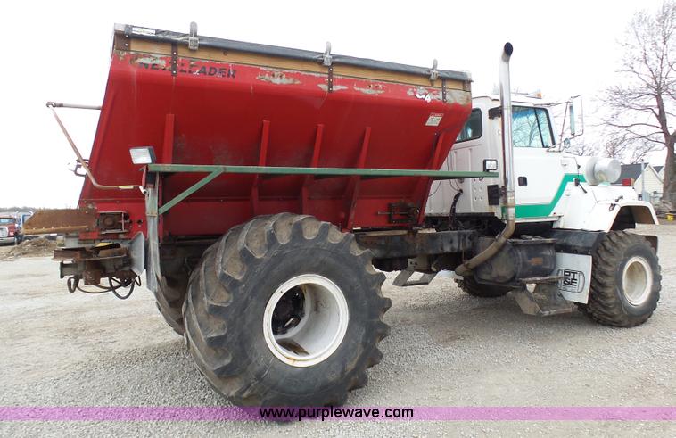 image for item K4274 1996 Ford LN8000 applicator truck