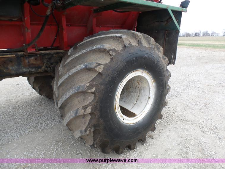 image for item K4274 1996 Ford LN8000 applicator truck