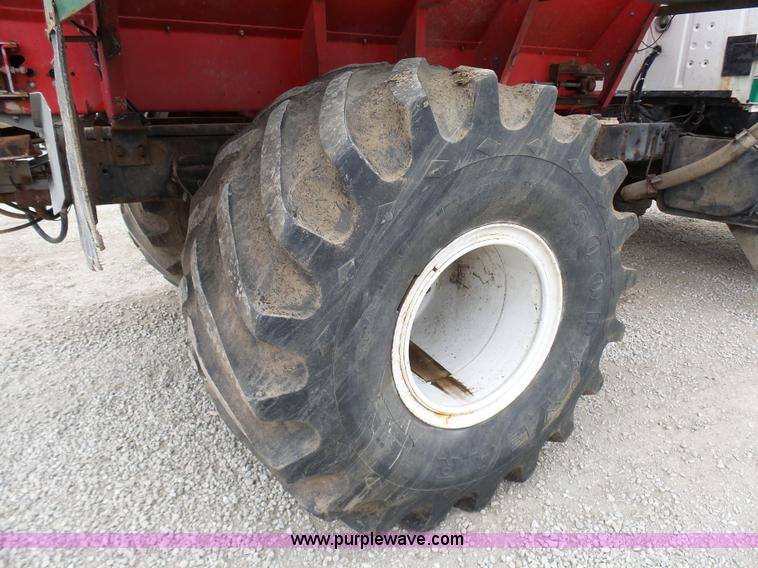 image for item K4274 1996 Ford LN8000 applicator truck