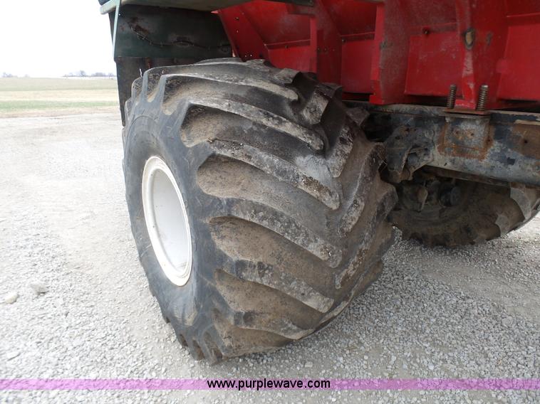 image for item K4274 1996 Ford LN8000 applicator truck