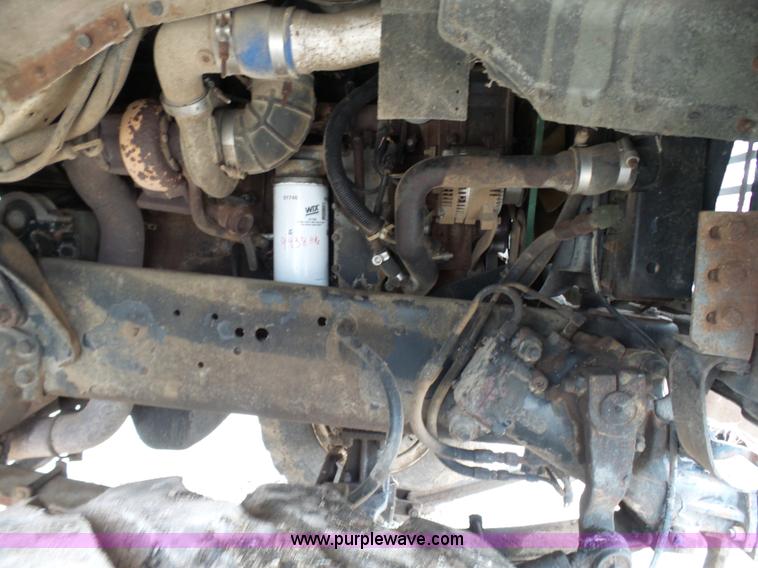 image for item K4274 1996 Ford LN8000 applicator truck