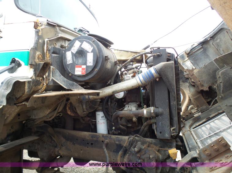 image for item K4274 1996 Ford LN8000 applicator truck