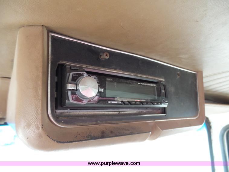 image for item K4274 1996 Ford LN8000 applicator truck