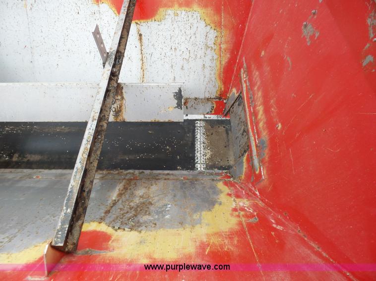 image for item K4274 1996 Ford LN8000 applicator truck