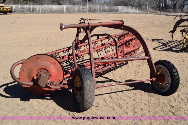 image for item K4375 Massey-Ferguson 36 hay rake