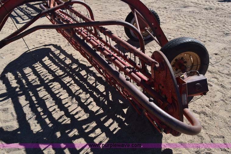 image for item K4375 Massey-Ferguson 36 hay rake
