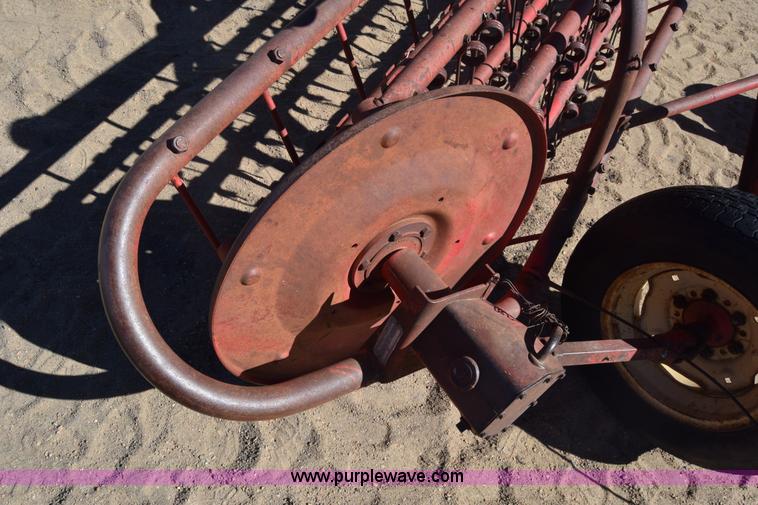 image for item K4375 Massey-Ferguson 36 hay rake