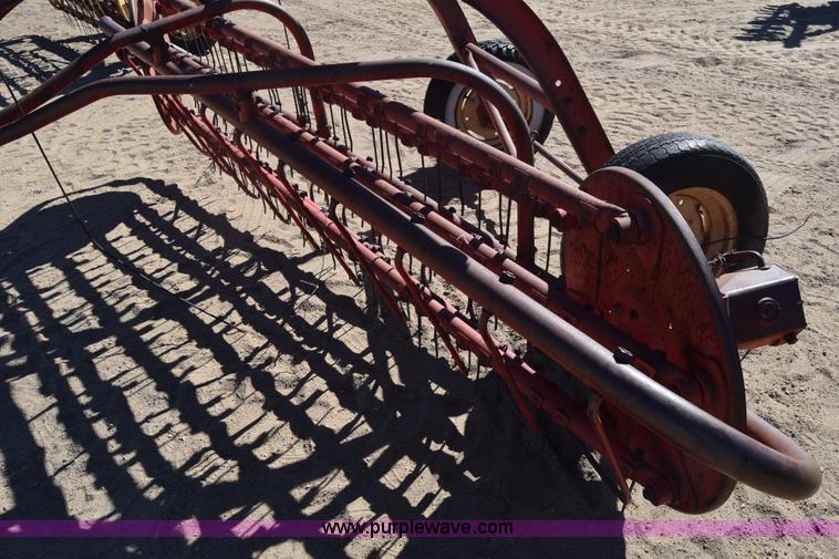 image for item K4375 Massey-Ferguson 36 hay rake
