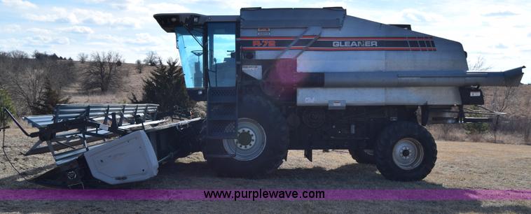 image for item K4406 1994 Gleaner R72 combine