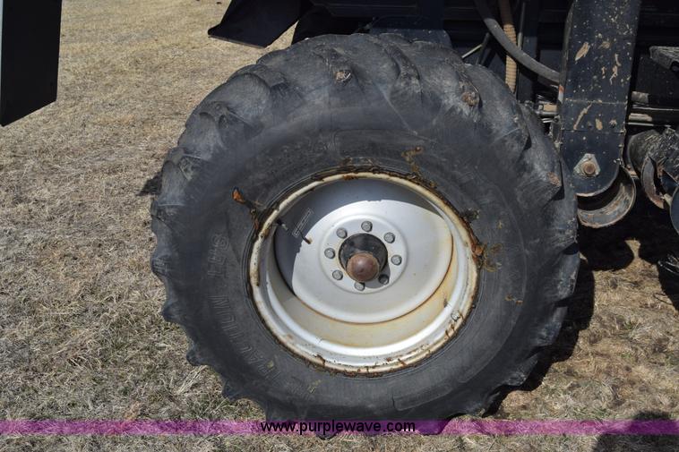 image for item K4406 1994 Gleaner R72 combine