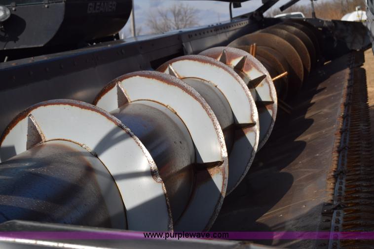 image for item K4406 1994 Gleaner R72 combine