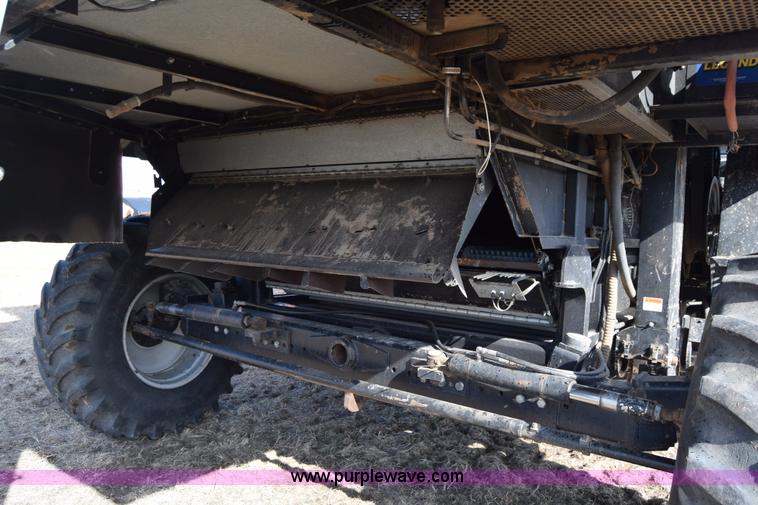 image for item K4406 1994 Gleaner R72 combine