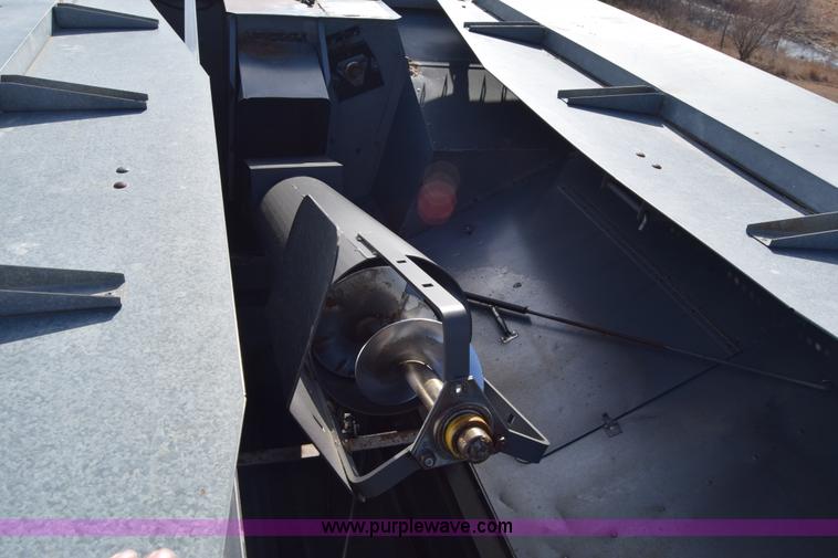 image for item K4406 1994 Gleaner R72 combine