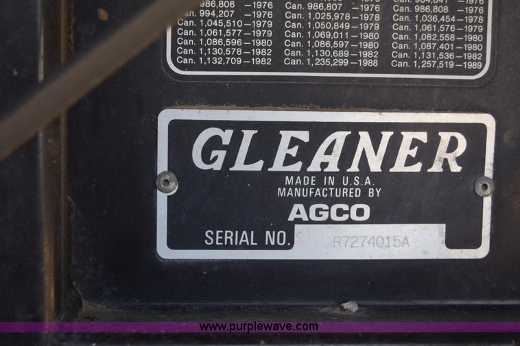 image for item K4406 1994 Gleaner R72 combine