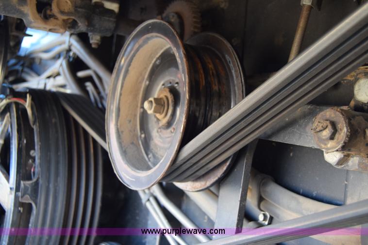 image for item K4406 1994 Gleaner R72 combine