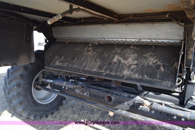 image for item K4406 1994 Gleaner R72 combine