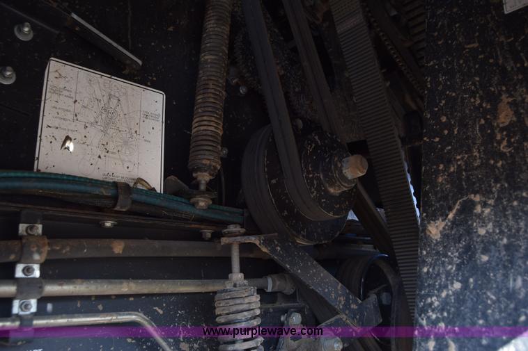 image for item K4406 1994 Gleaner R72 combine