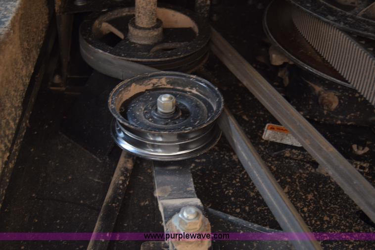 image for item K4406 1994 Gleaner R72 combine