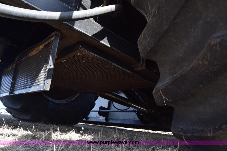 image for item K4406 1994 Gleaner R72 combine