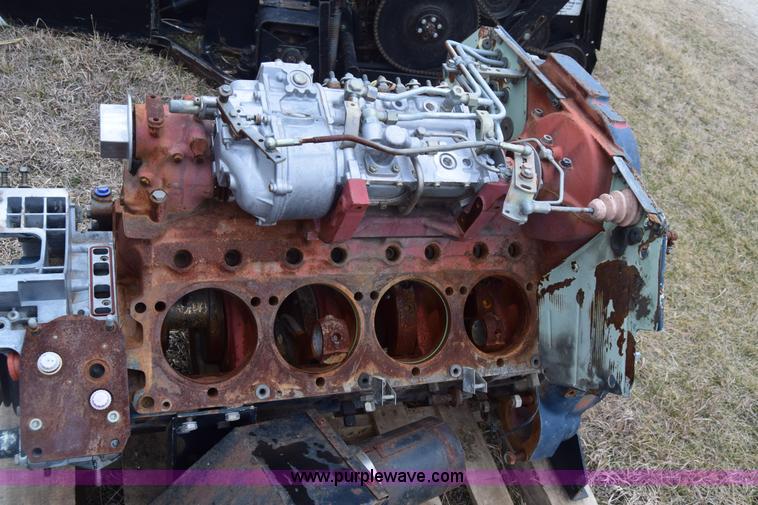 image for item K4406 1994 Gleaner R72 combine