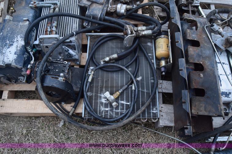 image for item K4406 1994 Gleaner R72 combine