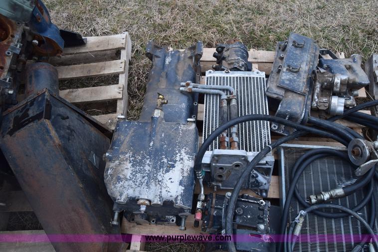 image for item K4406 1994 Gleaner R72 combine