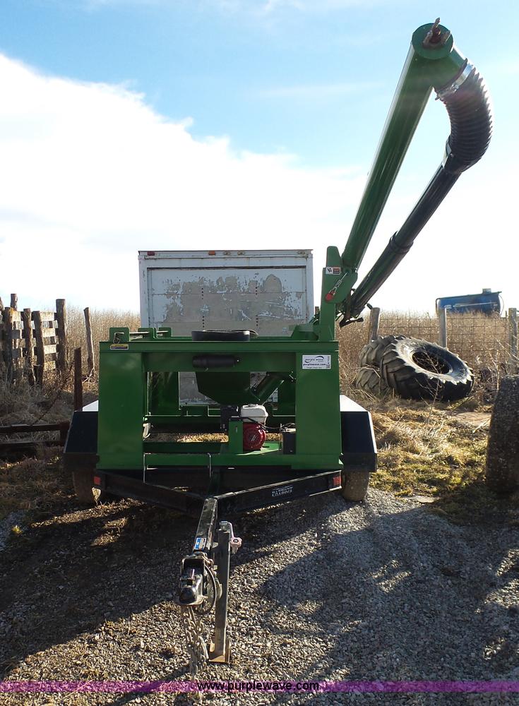 image for item K7622 Patriot 100 seed tender