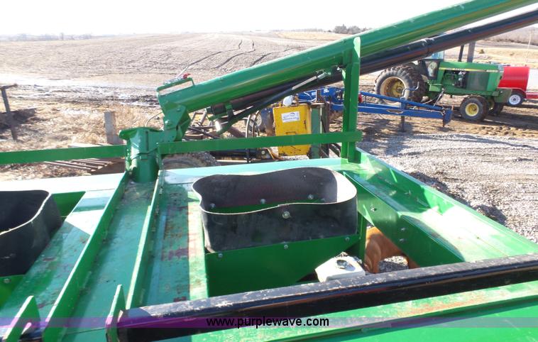 image for item K7622 Patriot 100 seed tender