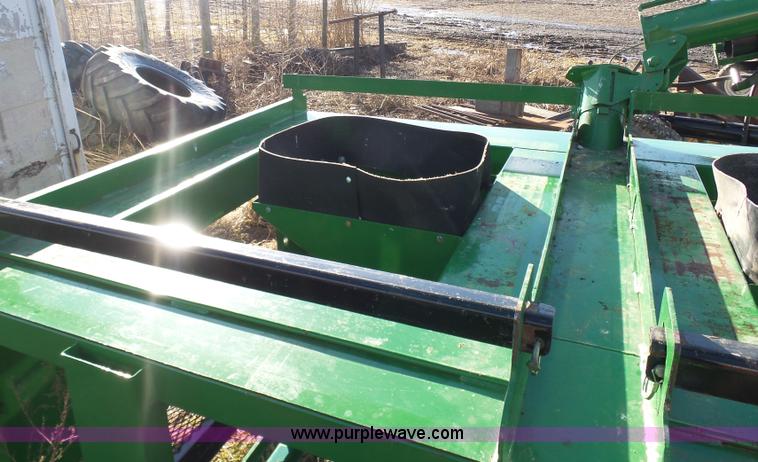 image for item K7622 Patriot 100 seed tender