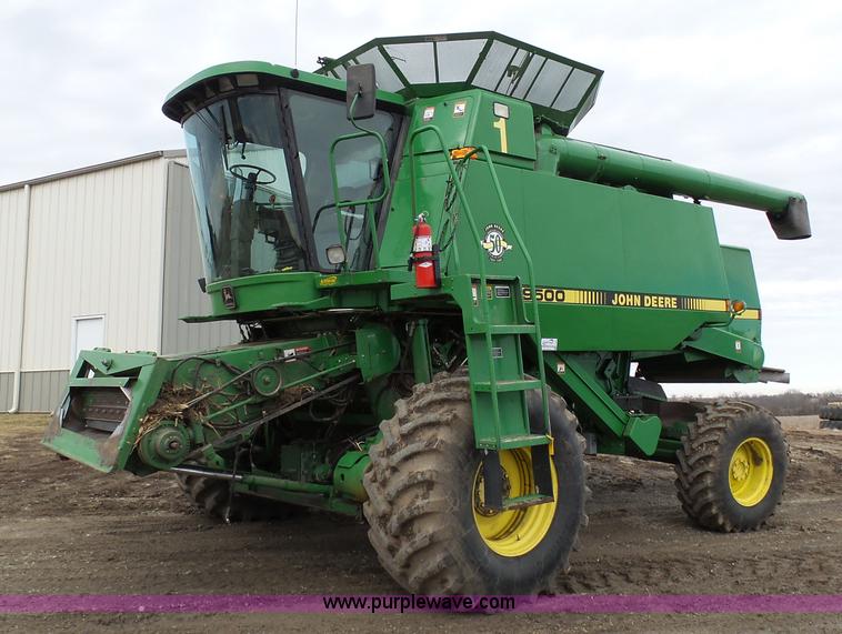 image for item K7625 1997 John Deere 9500 SideHill RWA combine
