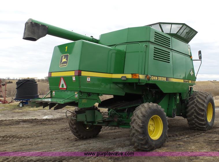 image for item K7625 1997 John Deere 9500 SideHill RWA combine