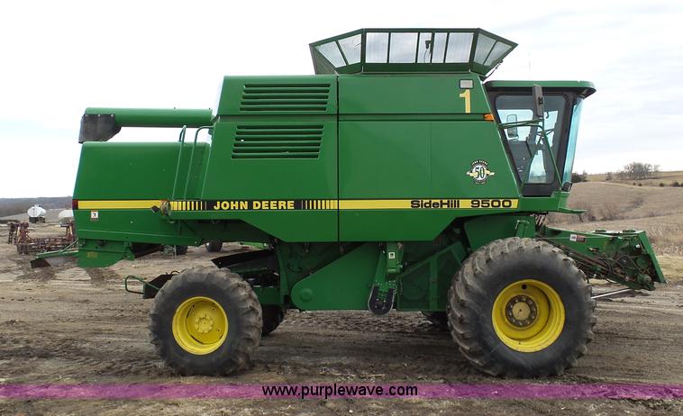 image for item K7625 1997 John Deere 9500 SideHill RWA combine