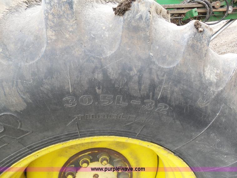 image for item K7625 1997 John Deere 9500 SideHill RWA combine