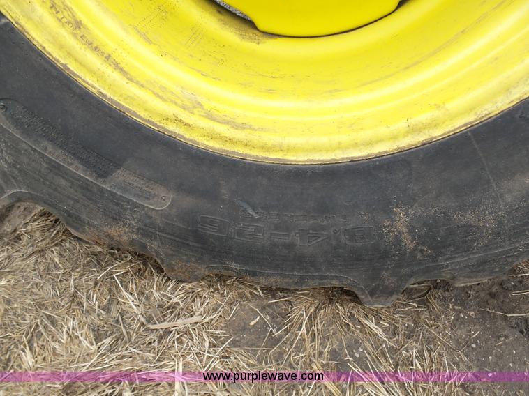 image for item K7625 1997 John Deere 9500 SideHill RWA combine