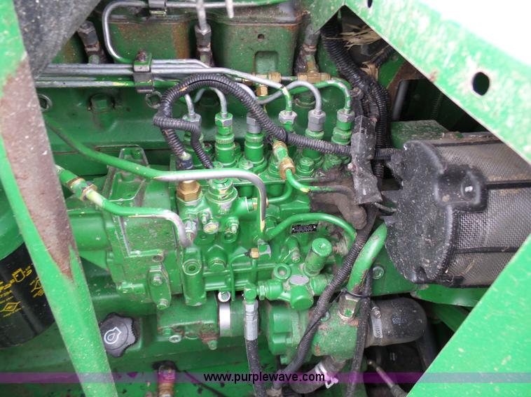 image for item K7625 1997 John Deere 9500 SideHill RWA combine