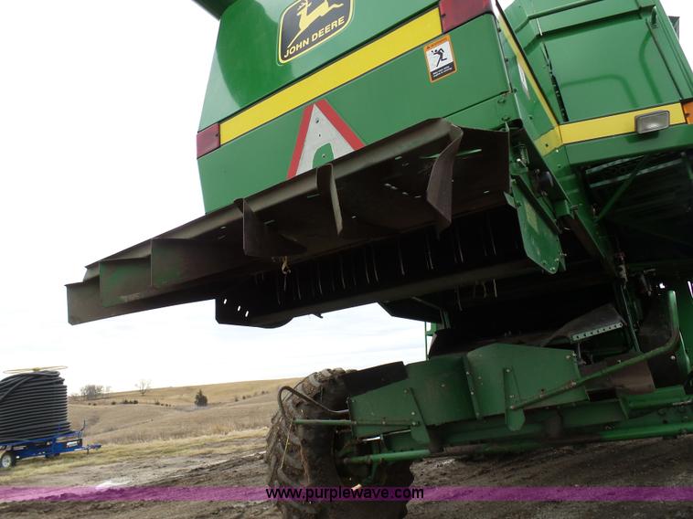 image for item K7625 1997 John Deere 9500 SideHill RWA combine