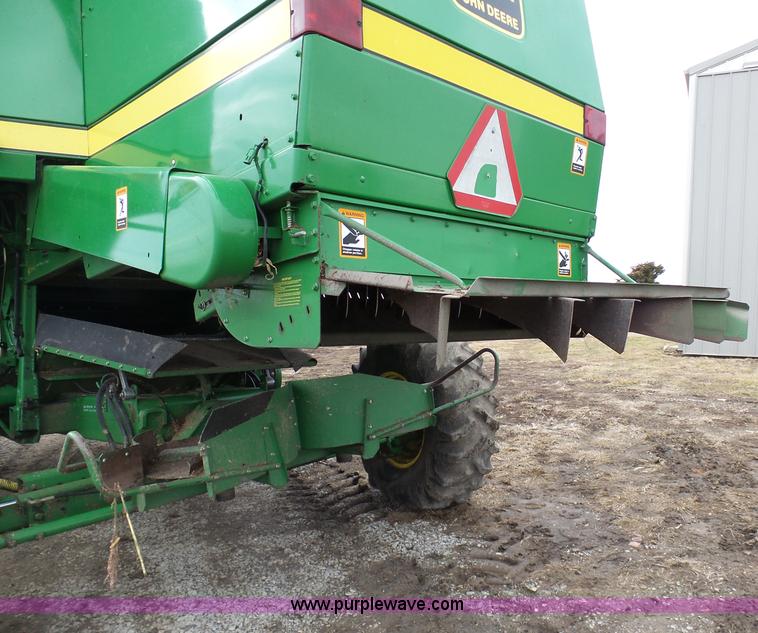 image for item K7625 1997 John Deere 9500 SideHill RWA combine