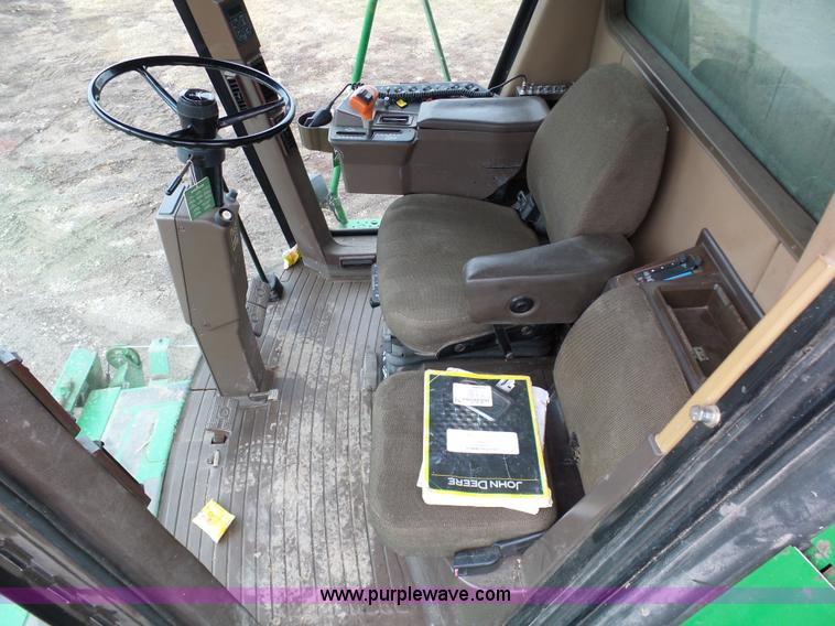 image for item K7625 1997 John Deere 9500 SideHill RWA combine
