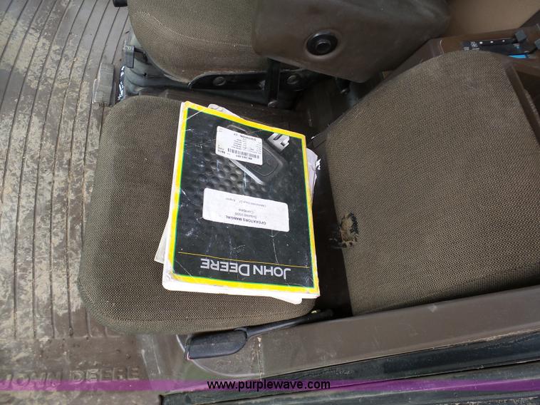 image for item K7625 1997 John Deere 9500 SideHill RWA combine