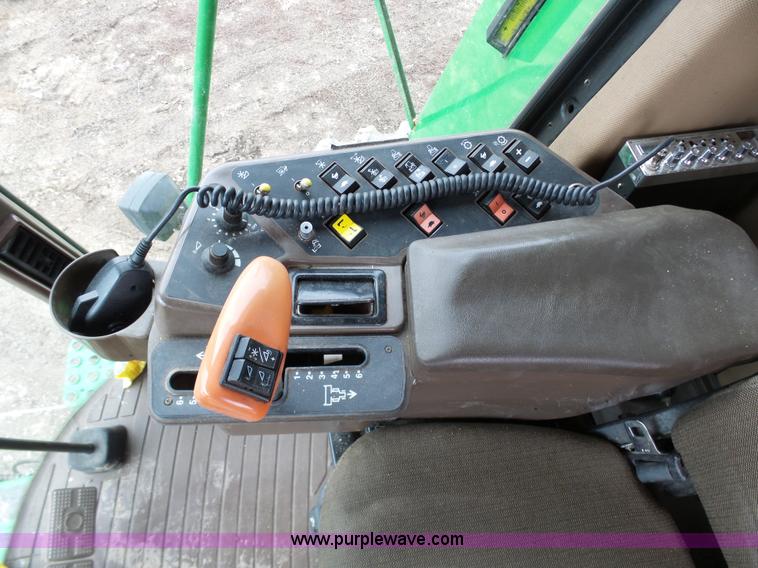 image for item K7625 1997 John Deere 9500 SideHill RWA combine