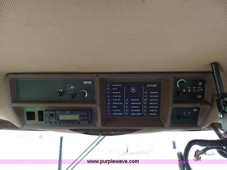 image for item K7625 1997 John Deere 9500 SideHill RWA combine