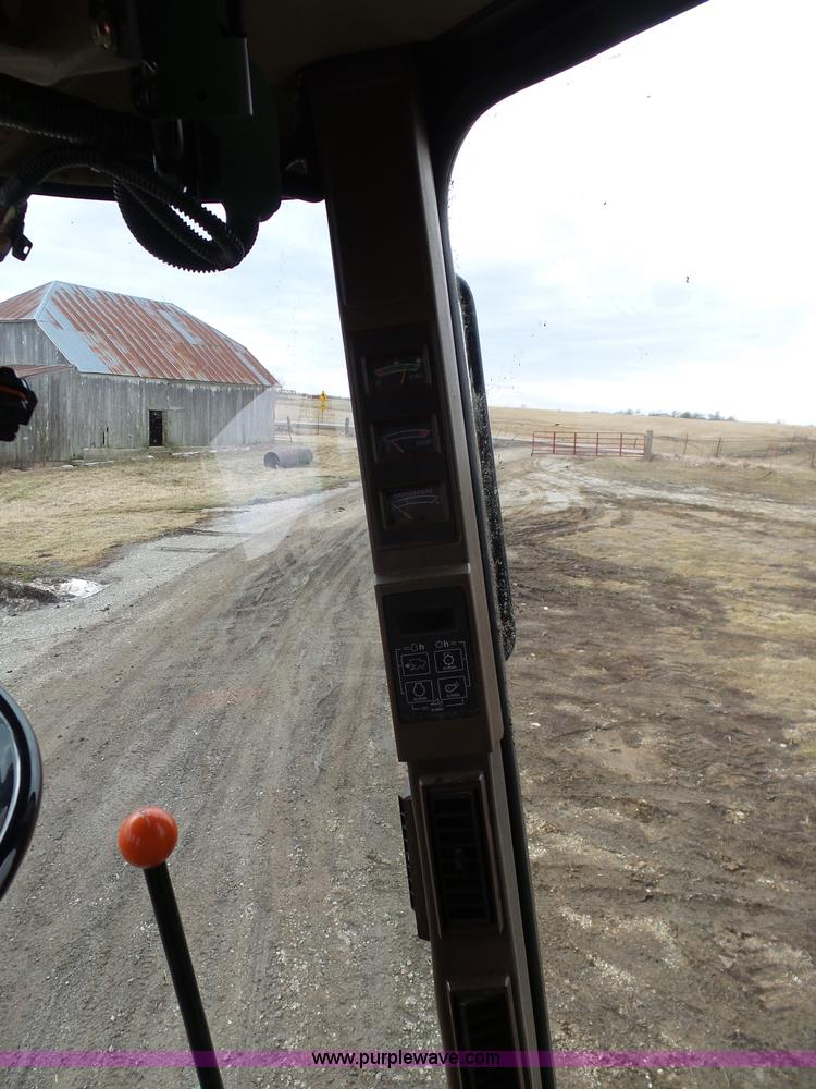 image for item K7625 1997 John Deere 9500 SideHill RWA combine