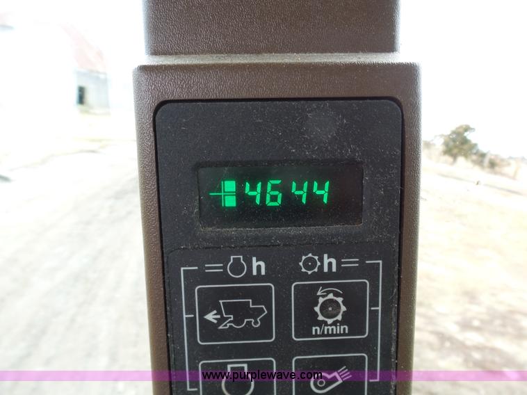 image for item K7625 1997 John Deere 9500 SideHill RWA combine