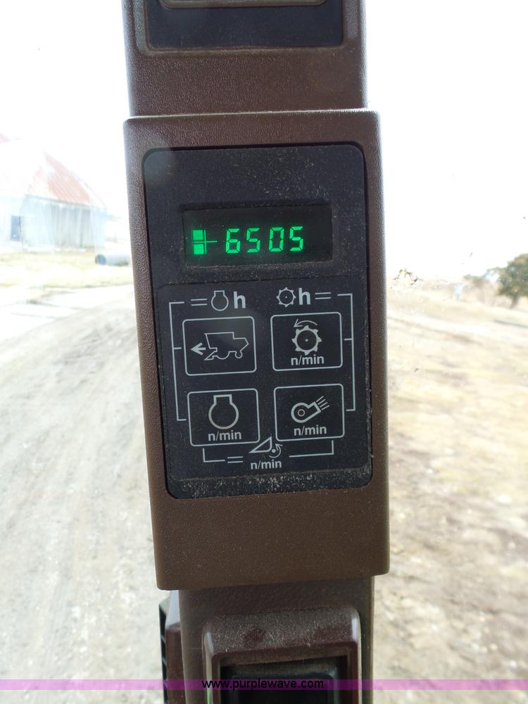 image for item K7625 1997 John Deere 9500 SideHill RWA combine